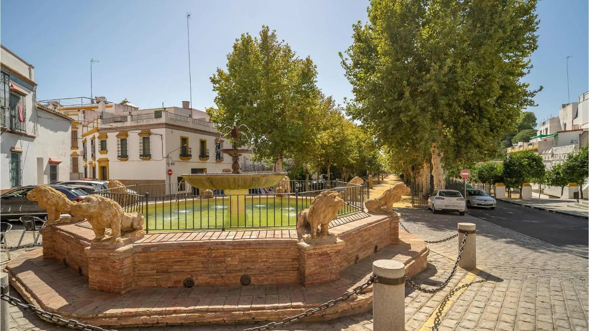 Lovely Apartment In Carmona With Kitchen