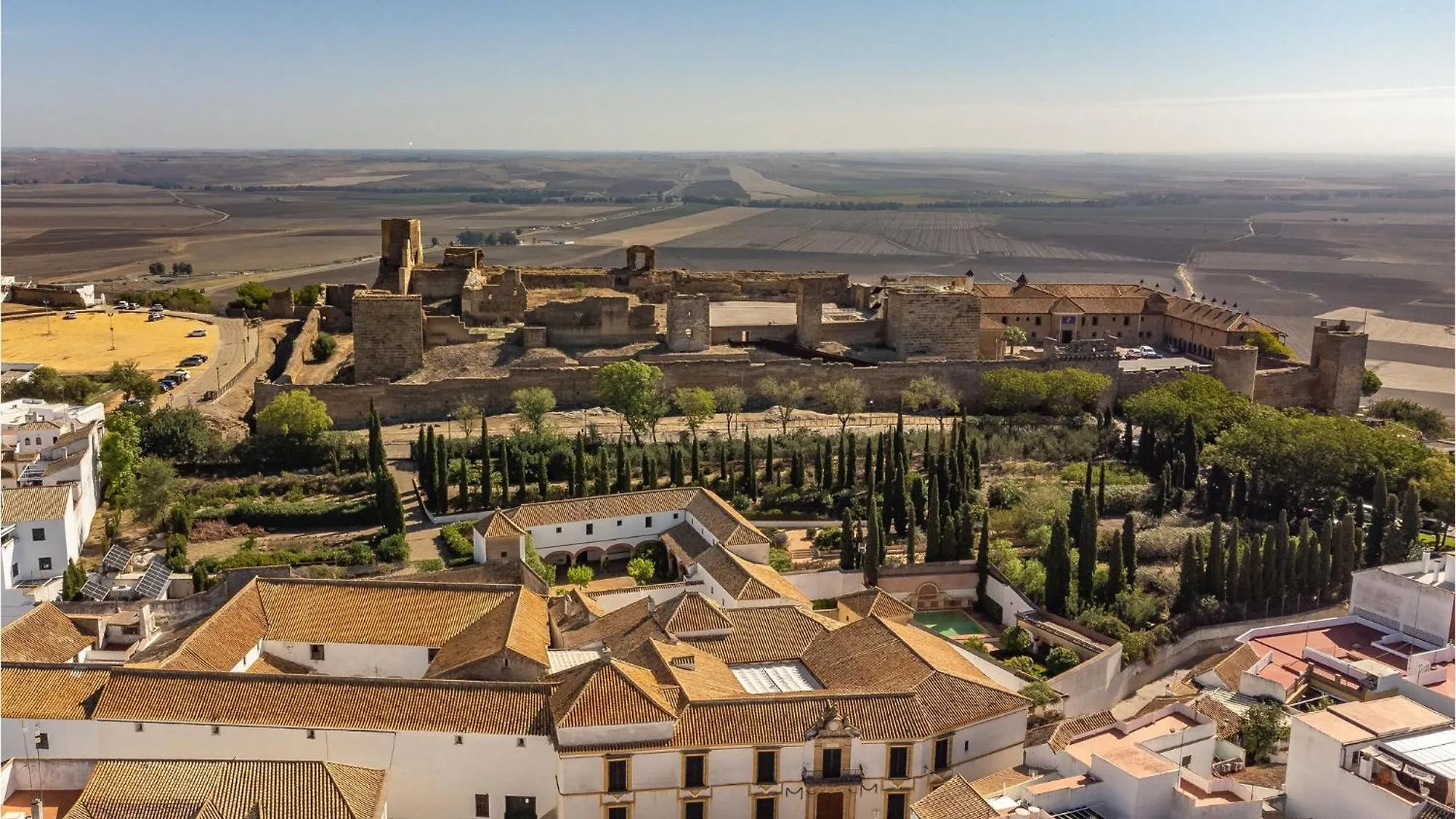 Lovely Apartment In Carmona With Kitchen